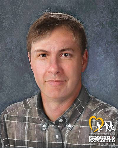 Charles Francis пропал без вести 9 апреля 1979 года в Santa Ana, CA