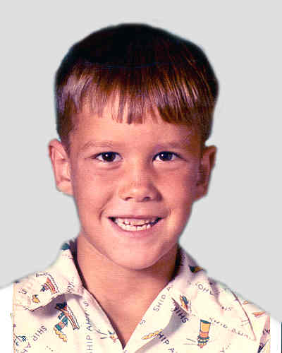 Jeffrey Bratcher пропал без вести 15 июня 1974 года в Ocean Shores, WA Jeffrey Bratcher пропал без вести 15 июня 1974 года в Ocean Shores, WA