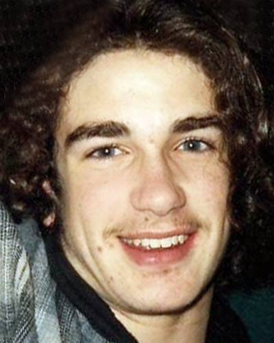 Peter Mccoll пропал без вести 28 августа 1995 года в Berkeley, CA Peter Mccoll пропал без вести 28 августа 1995 года в Berkeley, CA