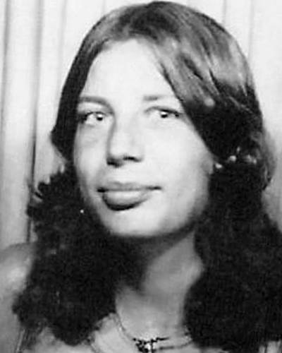 Sherry Roach пропала без вести 8 июня 1976 года в San Mateo, CA Sherry Roach пропала без вести 8 июня 1976 года в San Mateo, CA