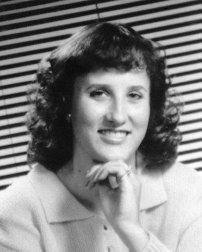 Susan Smalley: Сопровождающее лицо пропавшего без вести ребёнка Stacie Madison Susan Smalley: Сопровождающее лицо пропавшего без вести ребёнка Stacie Madison