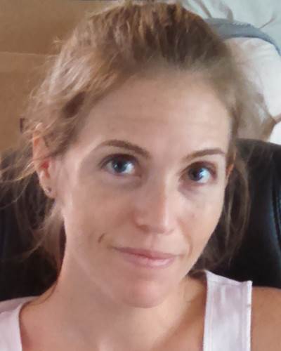 Tara Lasham: Сопровождающее лицо пропавшего без вести ребёнка Solenne Grimes Tara Lasham: Сопровождающее лицо пропавшего без вести ребёнка Solenne Grimes