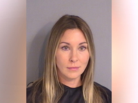 Бывший сотрудник правоохранительных органов Флориды обвиняется в том, что заставил 6-летнего ребенка погрузиться под воду в бассейне отеля: отчет