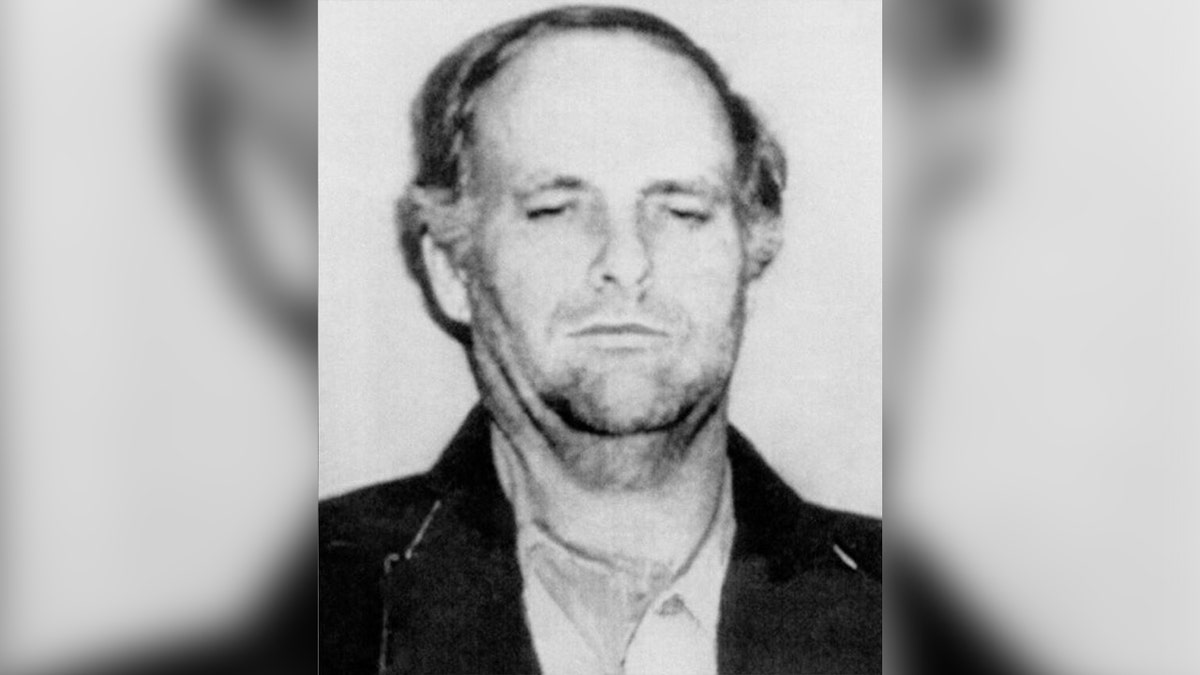 Эрвил ЛеБарон умер от очевидного самоубийства в тюрьме в возрасте 56 лет в 1981 году - но его последователи были замешаны в большем количестве убийств после его смерти.